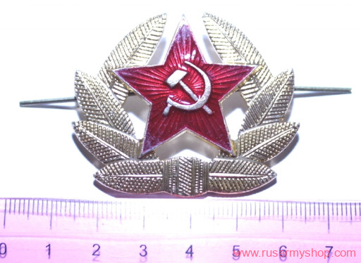 Badge soldier Soviet Star sickle and hammer